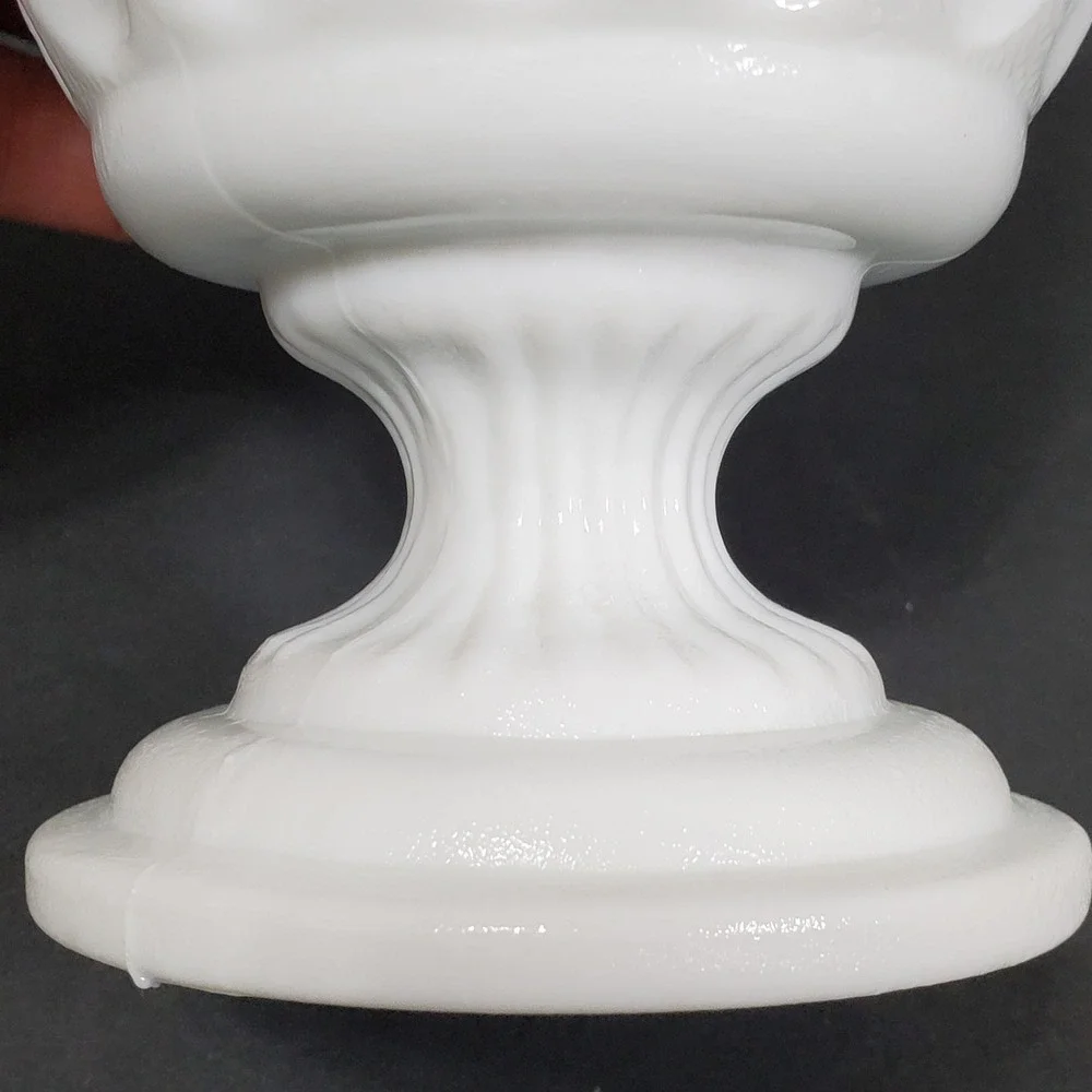 E.O. Brody Milk Glass Vase M4200‎ White Scalloped Thumbprint Pedestal 6